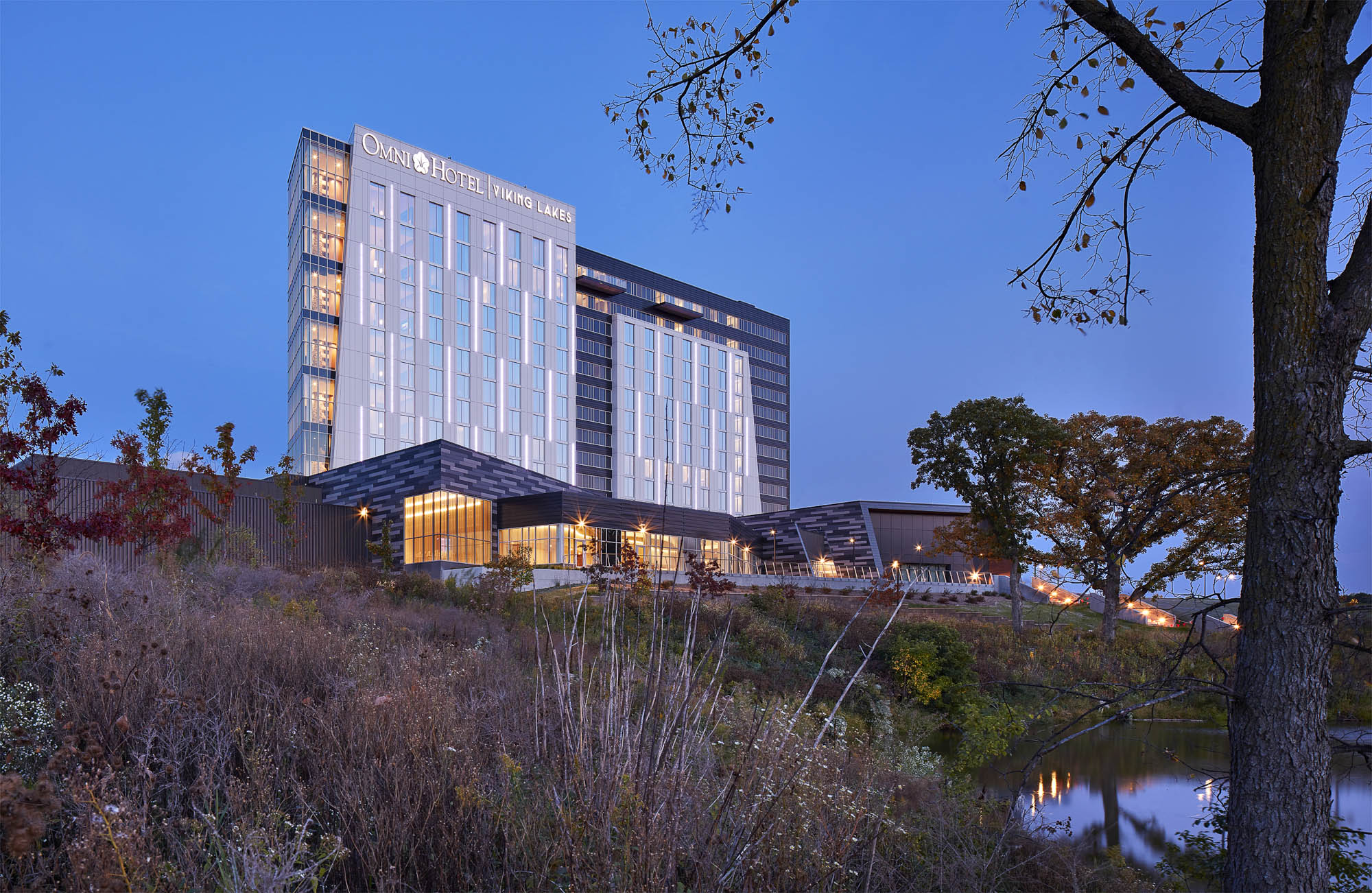 OMNI Viking Lakes Hotel